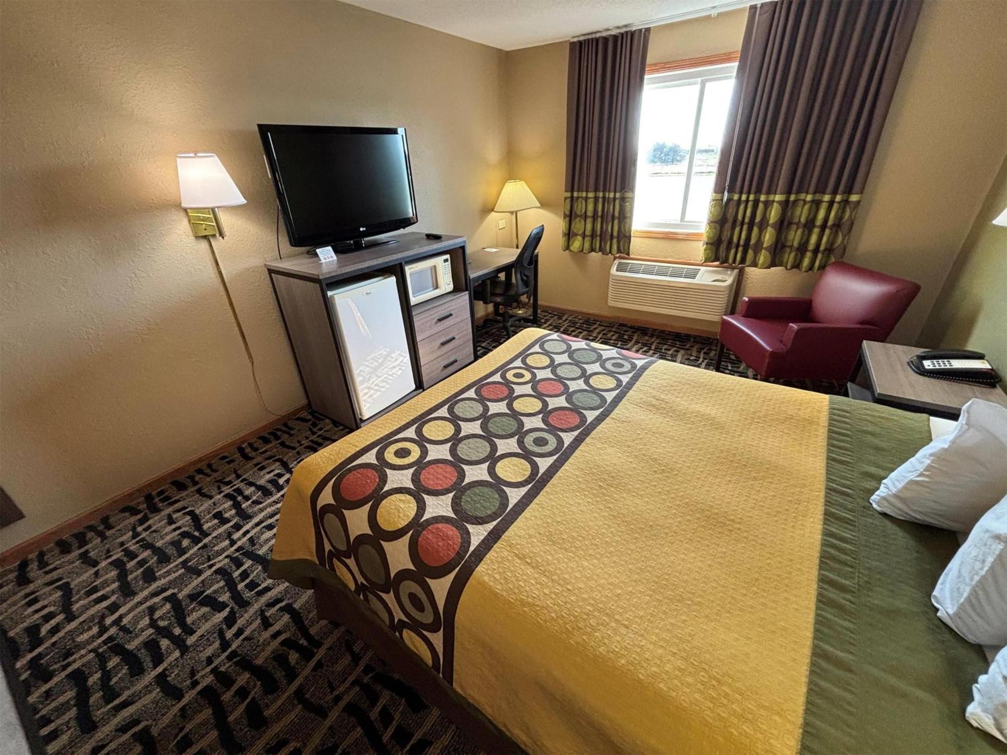 Motel Super 8 By Wyndham Mclean/Bloomington Sw Esterno foto